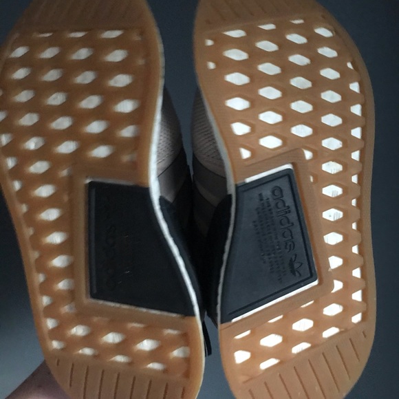 Adidas NMD R2 - Picture 8 of 8